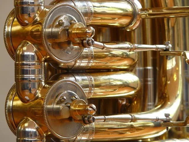 Kwintet dęty blaszany jakie instrumenty - poznaj ich unikalne role Kwintet dęty blaszany jakie instrumenty - poznaj ich unikalne role