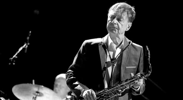 Niewidomy muzyk jazzowy, który zmienił polską scenę muzyczną na zawsze Niewidomy muzyk jazzowy, który zmienił polską scenę muzyczną na zawsze