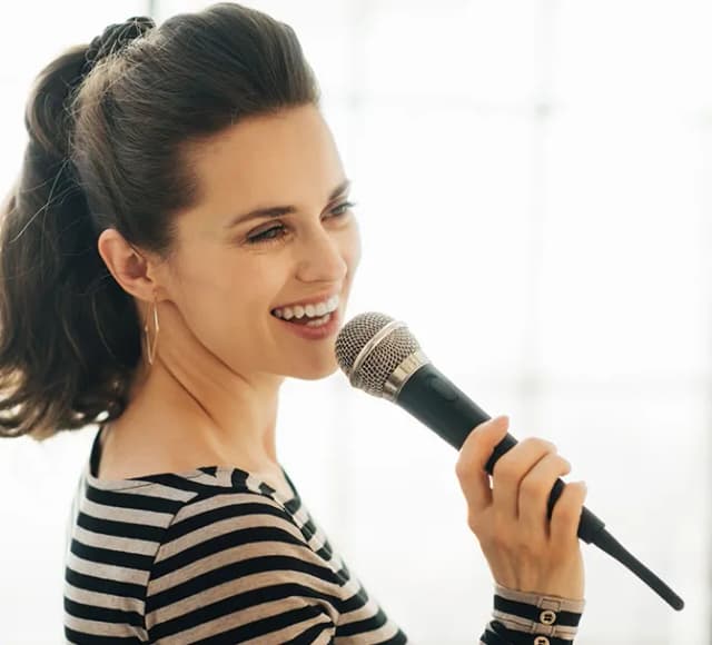 Wokalistyka jazzowa: od podstaw do profesjonalnego rozwoju artystycznego Wokalistyka jazzowa: od podstaw do profesjonalnego rozwoju artystycznego